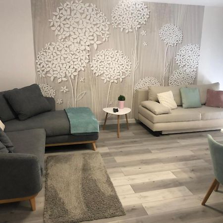 Szeged Gyoengye Delux Appartement Buitenkant foto