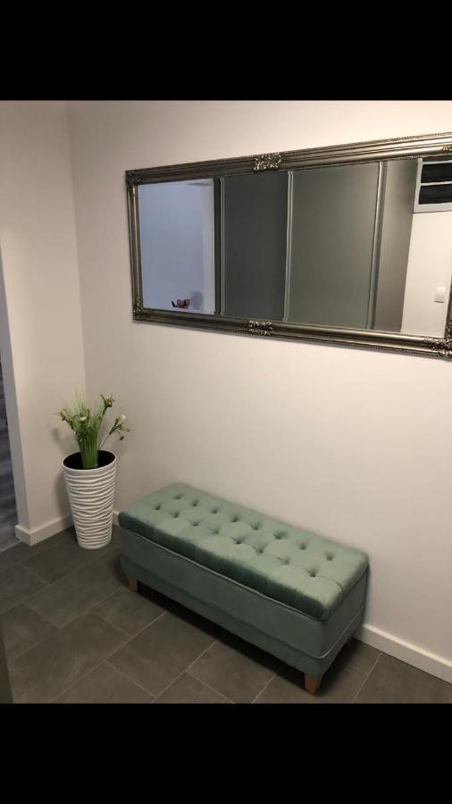 Szeged Gyoengye Delux Appartement Buitenkant foto
